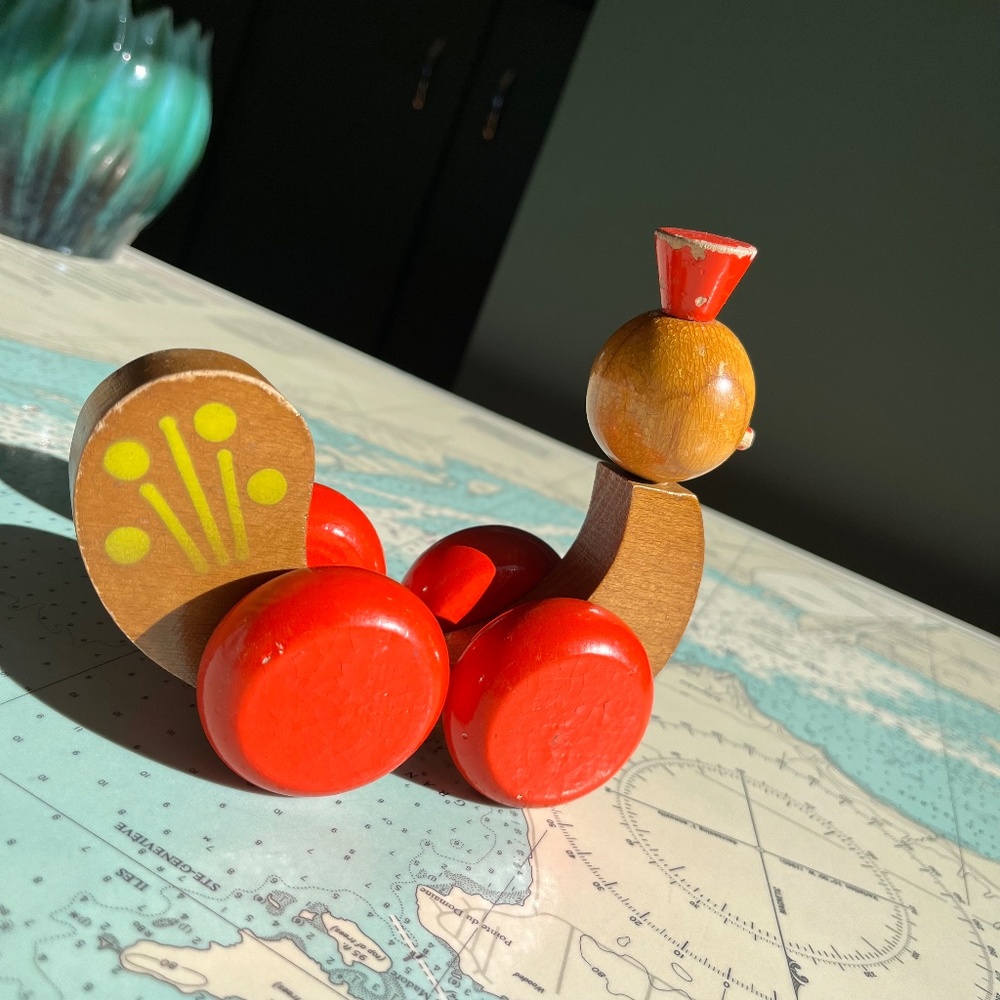 Vintage 60s Wood Peacock Toy - Picture 3 of 7